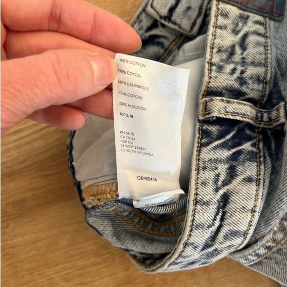 We The Free Free People Hi Rise Distress Straight Acid Wash Jeans Size 29 Rigid - Picture 6 of 10